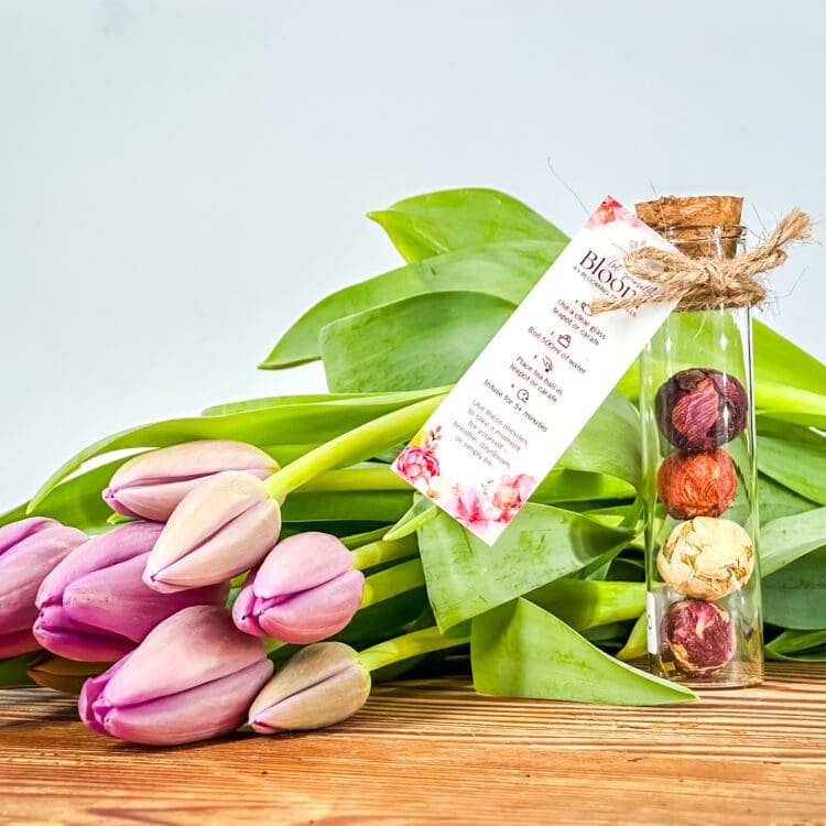 Tulips & Tea Bundle