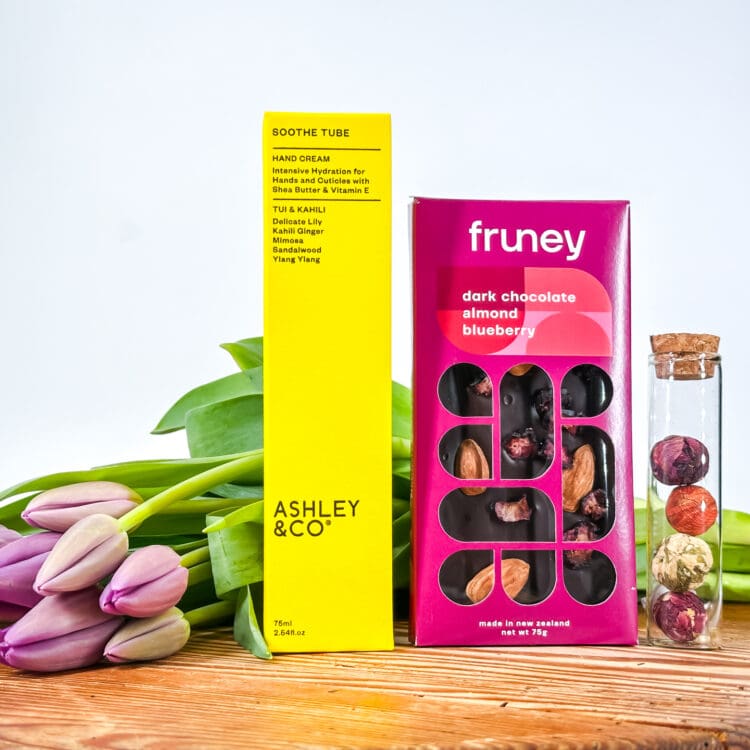 Mini Pamper Bundle - Tulip, Tea & Treats