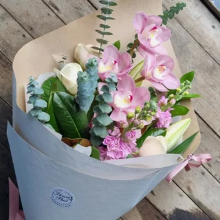 Beautiful $80 bouquets Available now online, order yours today. We deliver most of Auckland. Www.thelostflowershed.co.nz ##silverdaleboutiqueflowershop #silverdalefloristnz #hibiscuscoastflorist #whangaparaoaflorist #millwaterflorist #orewaflorist #dairyflatflorist #supportsmallbusiness #orewaflorist #redbeachflorist
